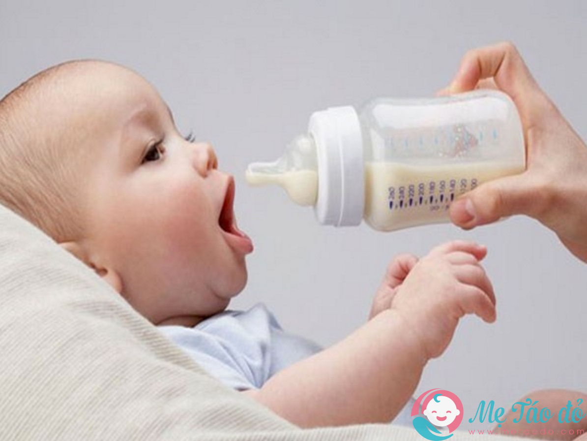nên cho trẻ uống sữa công thức đến mấy tuổi